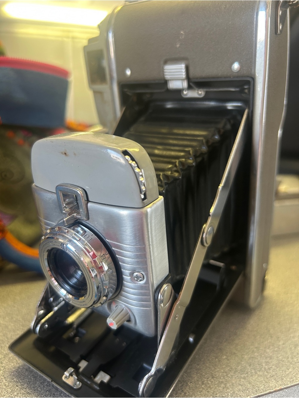 Vintage Polaroid Land Camera Model 80 Folding Instant Camera - Picture 5 of 7
